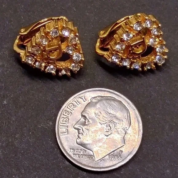 💋Christian DIOR Heart Shape Dior Logo Rhinestone Clip on - Picture 7 of 7